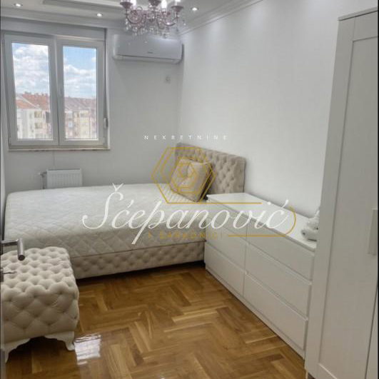Stan Prodaja Novi Sad  73 m2