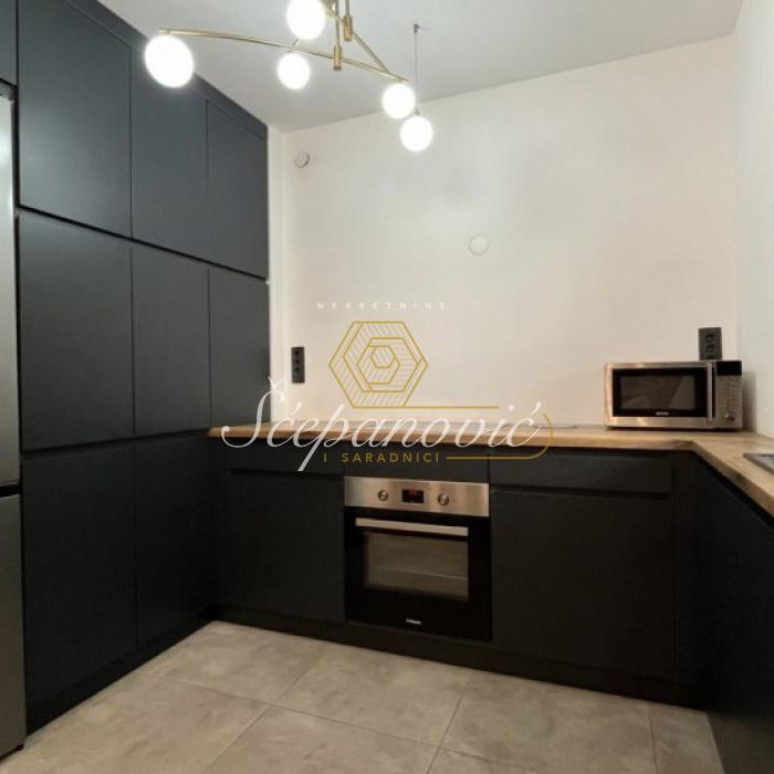 Stan Prodaja Novi Sad  96 m2