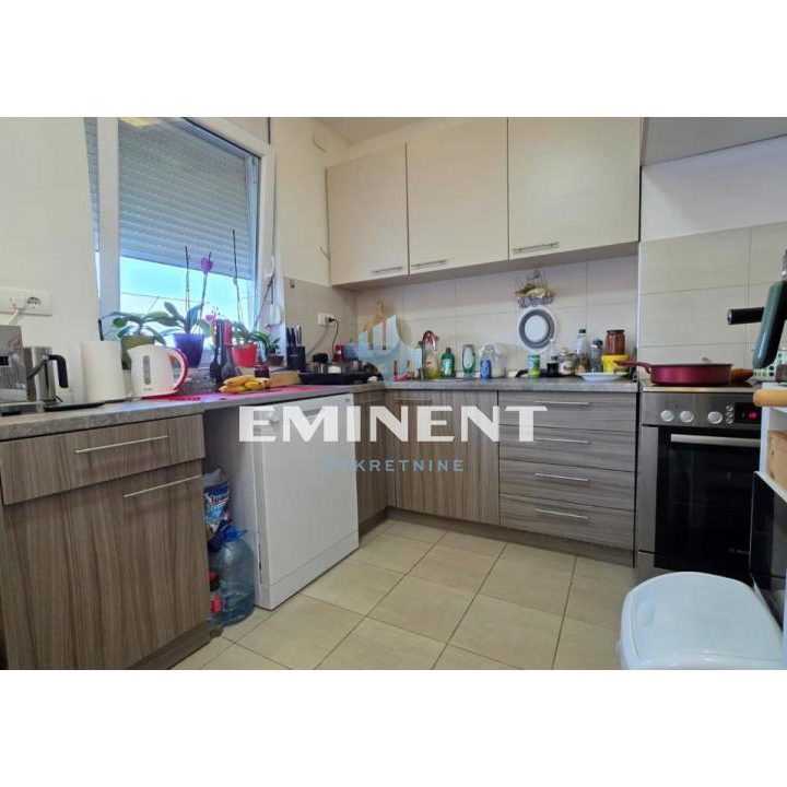 Stan Prodaja Beograd Cvetkova Pijaca 90 m2