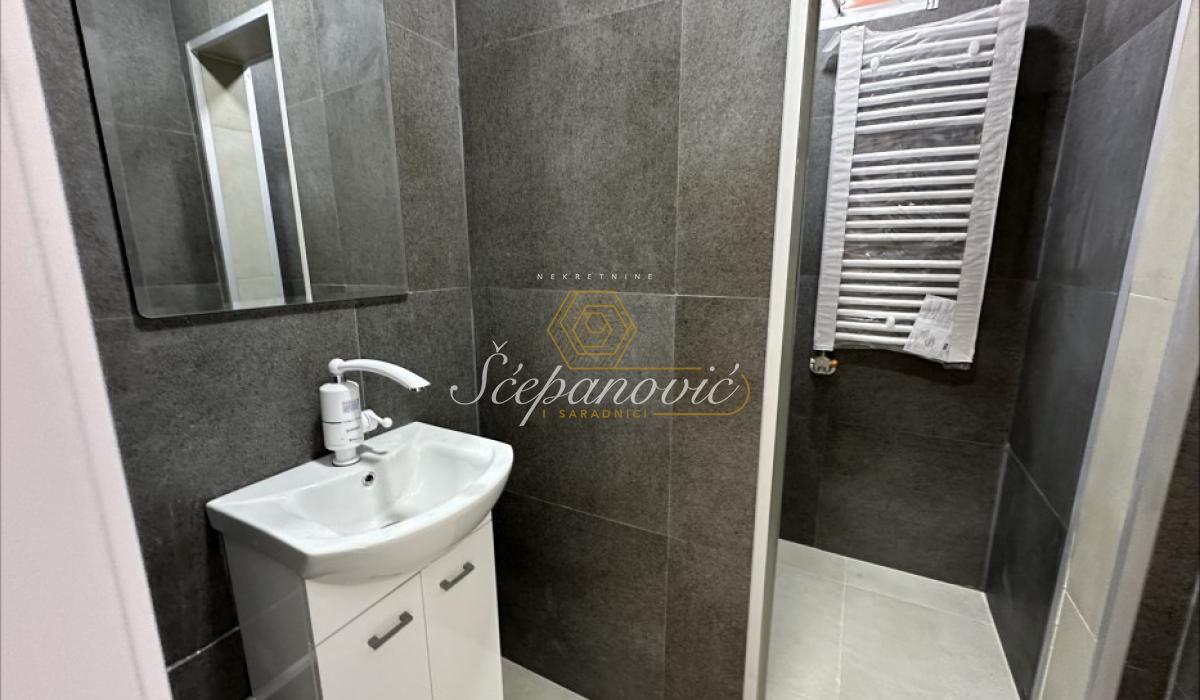 Lokal Prodaja Novi Sad  116 m2
