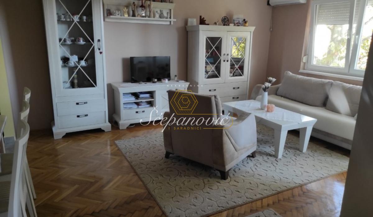 Dvosoban stan na prodaju, Centar, Bečej, 69m², 77.000 €