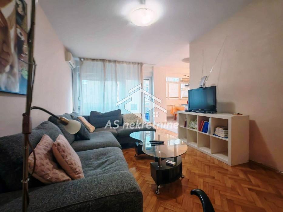 Stan Izdavanje Beograd Stan Izdavanje Beograd Kalenić Pijaca 73 m2