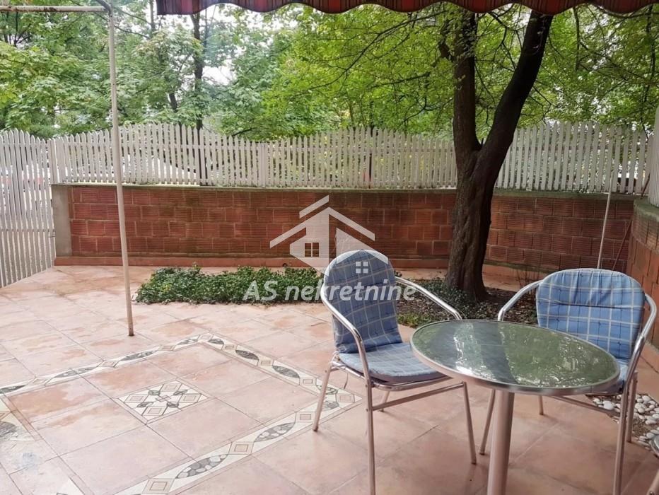 stanovi-prodaja-beograd-o9QydAMBHD Trosoban stan za izdavanje, Bežanijska Kosa 1, Beograd, 70m², 800 €/mes
