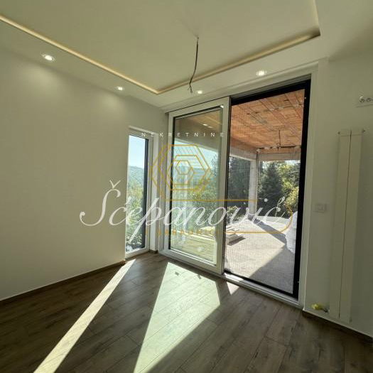 Kuća Prodaja Novi Sad  226 m2