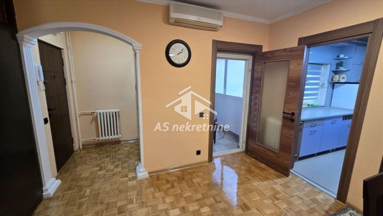 Dvosoban stan za izdavanje, Bežanijska Kosa 2, Beograd, 62m², 700 €/mes
