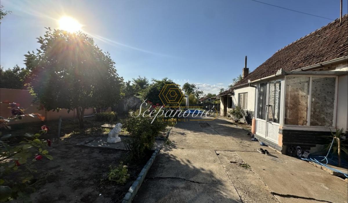stanovi-prodaja-beograd-rvLkk7L1dP Kuća na prodaju, Centar, Mali Iđoš, 134m², 28.500 €