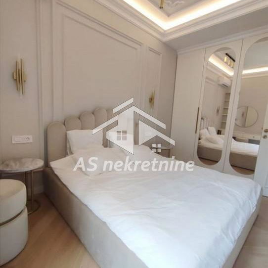 Četvorosoban stan na prodaju, Krunska, Beograd, 100m², 530.000 €
