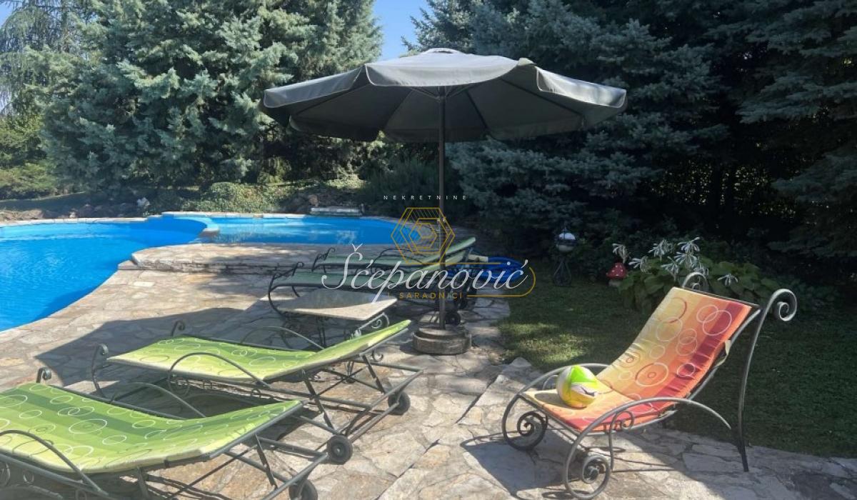 Kuća Prodaja Novi Sad  202 m2