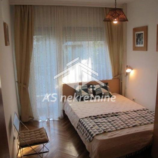 Stan Izdavanje Beograd Dedinje 90 m2