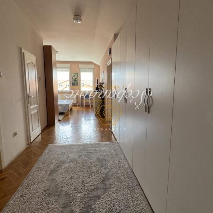 Petosoban stan na prodaju, Centar, Novi Sad, 120m², 330.000 €