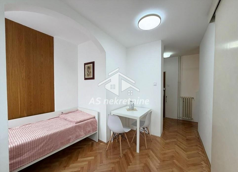 stanovi-prodaja-blZ8mM2jtl Stan Izdavanje Beograd Crveni Krst Vračar 41 m2