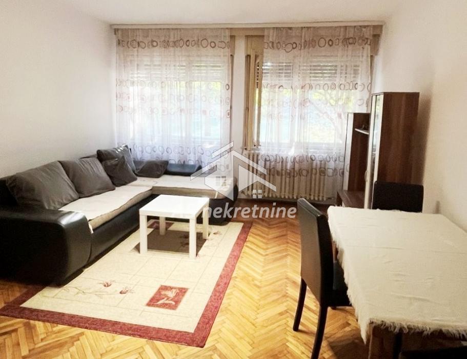 Trosoban stan za izdavanje, Blok 33 – Geneks, Beograd, 62m², 800 €/mes