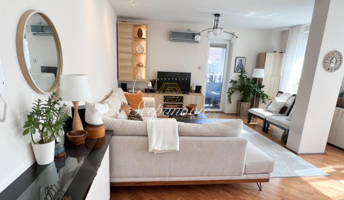 Stan Prodaja Novi Sad Stan Prodaja Novi Sad Cara Dušana 102 m2