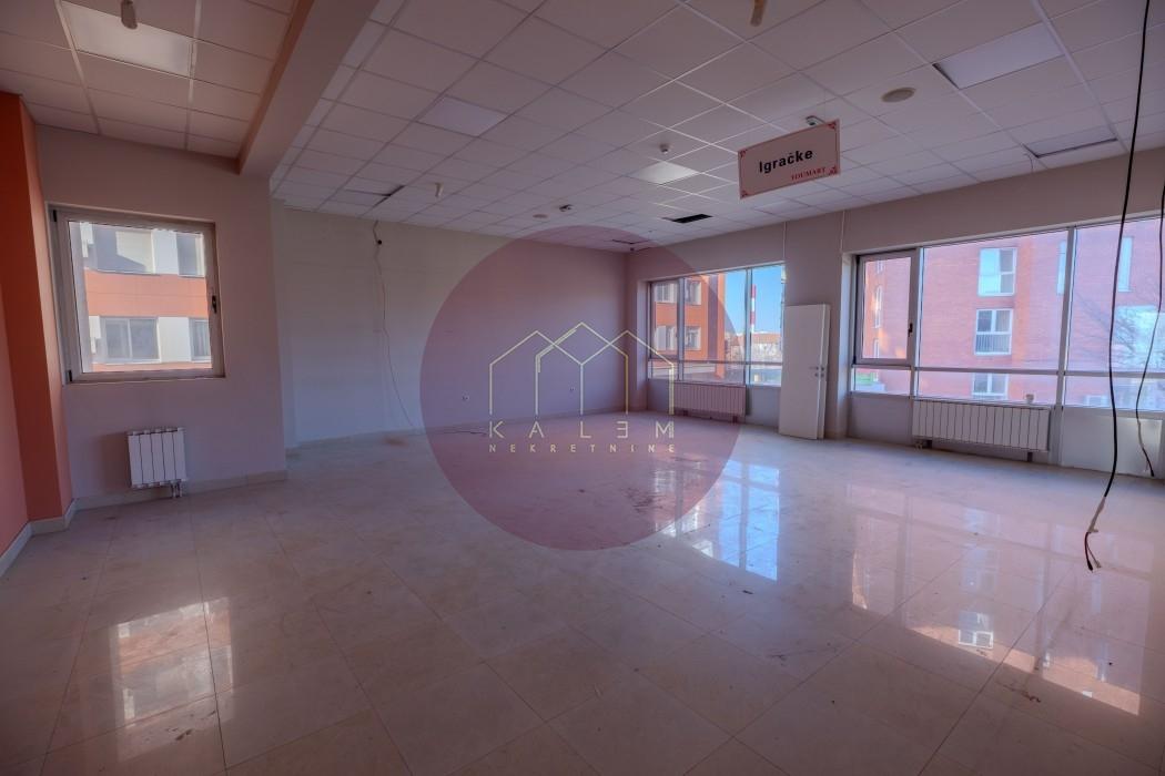 Lokal Izdavanje Beograd Konjarnik (voždovački Deo) 1195 m2