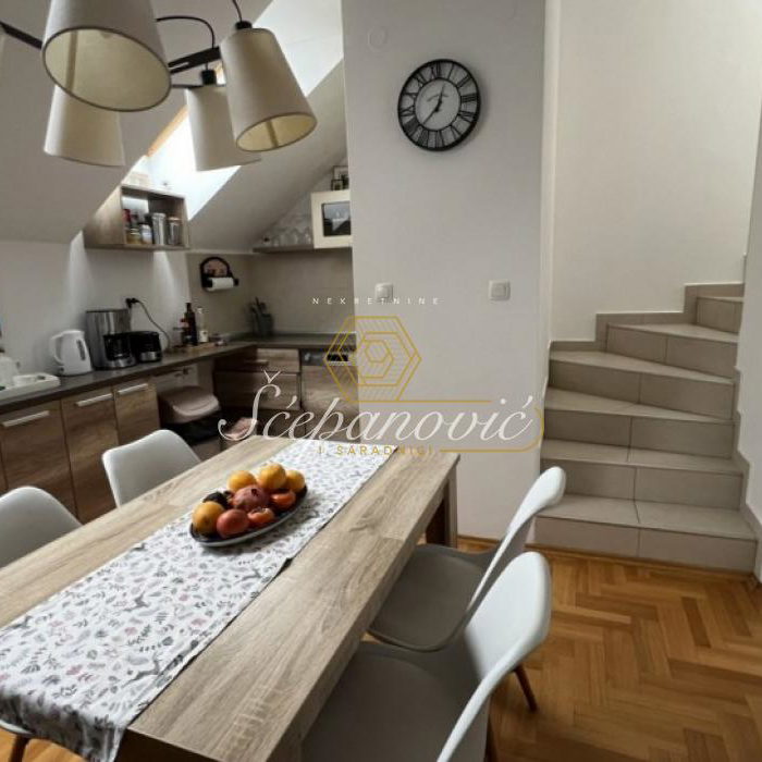 Stan Prodaja Novi Sad  77 m2