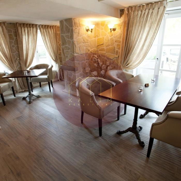Lokal Prodaja Vrnjačka Banja  288 m2
