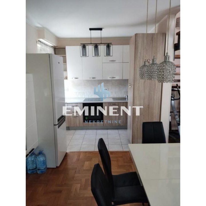 Stan Izdavanje Beograd Lekino Brdo 105 m2