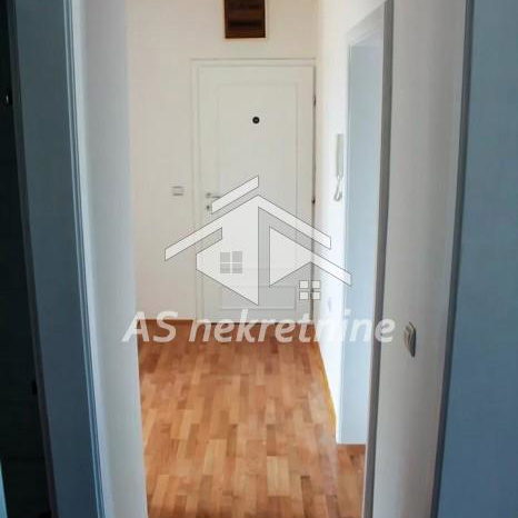 Trosoban stan za izdavanje, Voždovačka Crkva, Beograd, 81m², 750 €/mes