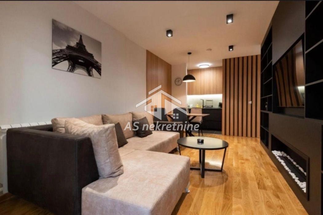Stan Izdavanje Beograd Južni Bulevar 55 m2
