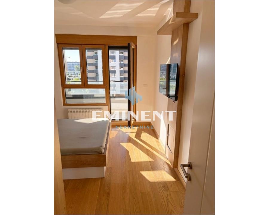 Stan Izdavanje Beograd Blok 65 56 m2