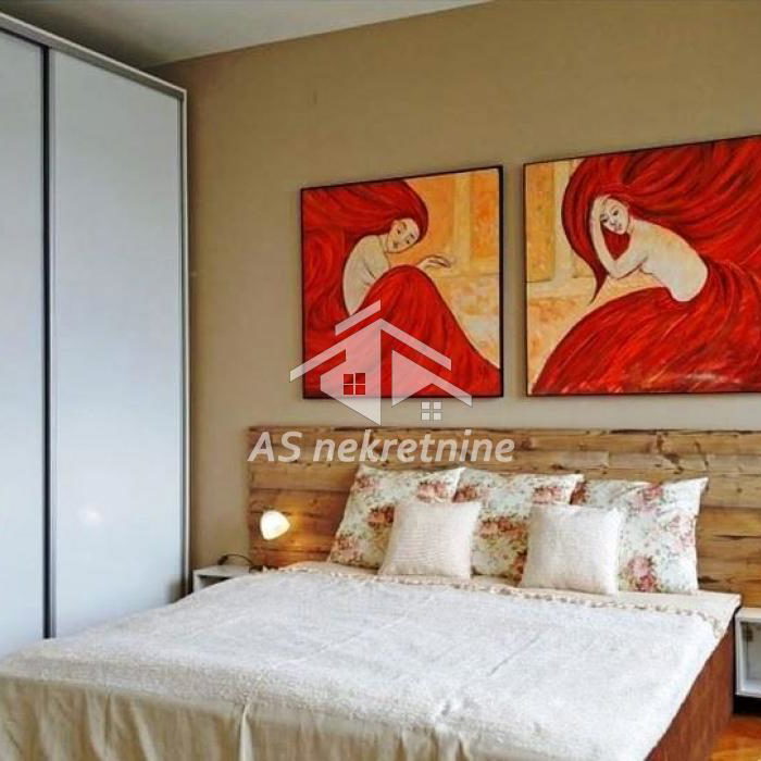 Stan Izdavanje Beograd London 100 m2