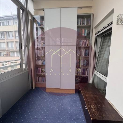 Trosoban stan za izdavanje, Vukov Spomenik, Beograd, 125m², 2.200 €/mes