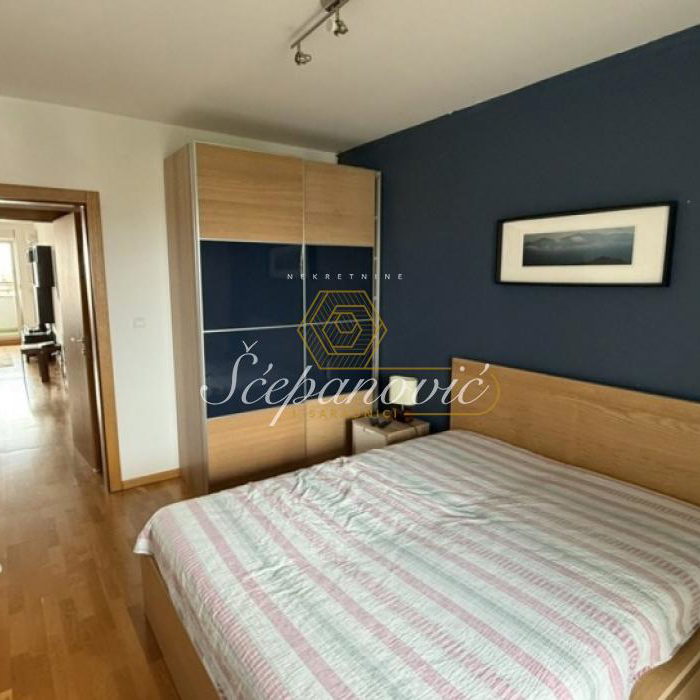 Stan Prodaja Novi Sad Kej 76 m2