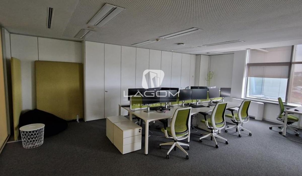 Lokal Izdavanje Beograd Blok 67 - Belville 772 m2