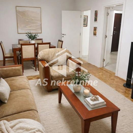Stan Izdavanje Beograd Slavija 65 m2