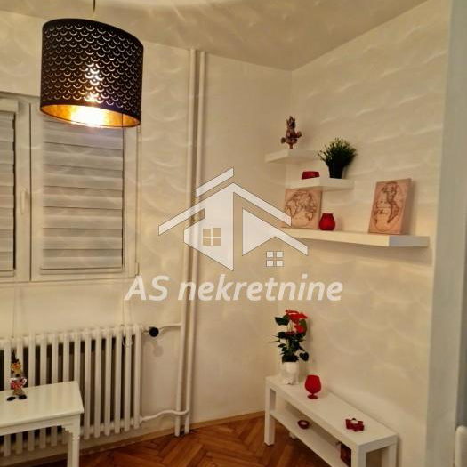 Trosoban stan za izdavanje, Slavija, Beograd, 73m², 1.000 €/mes