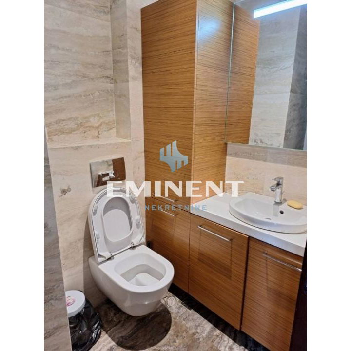 Stan Izdavanje Beograd Hram Svetog Save 102 m2