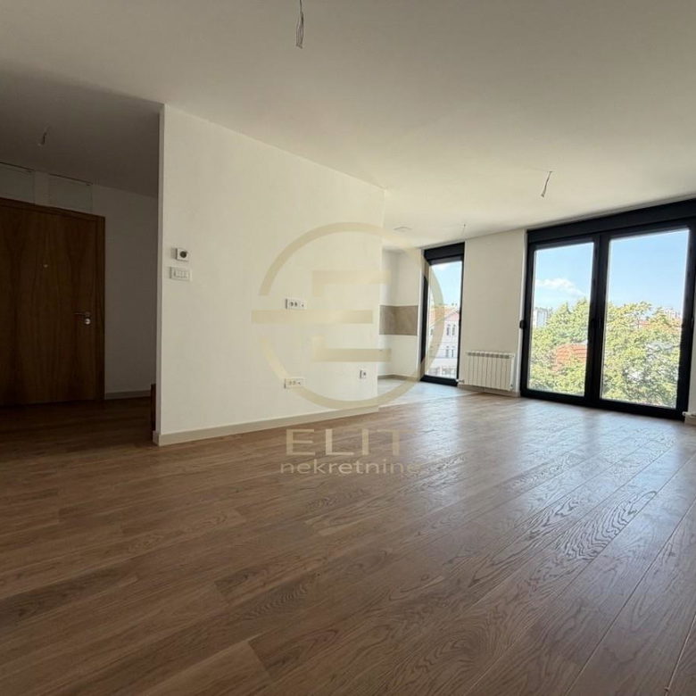 Stan Prodaja Novi Sad  81 m2