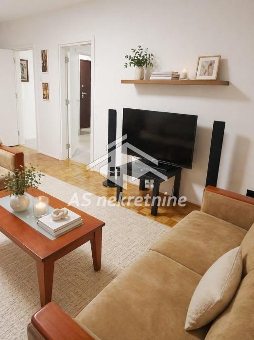 Stan Izdavanje Beograd Slavija 65 m2