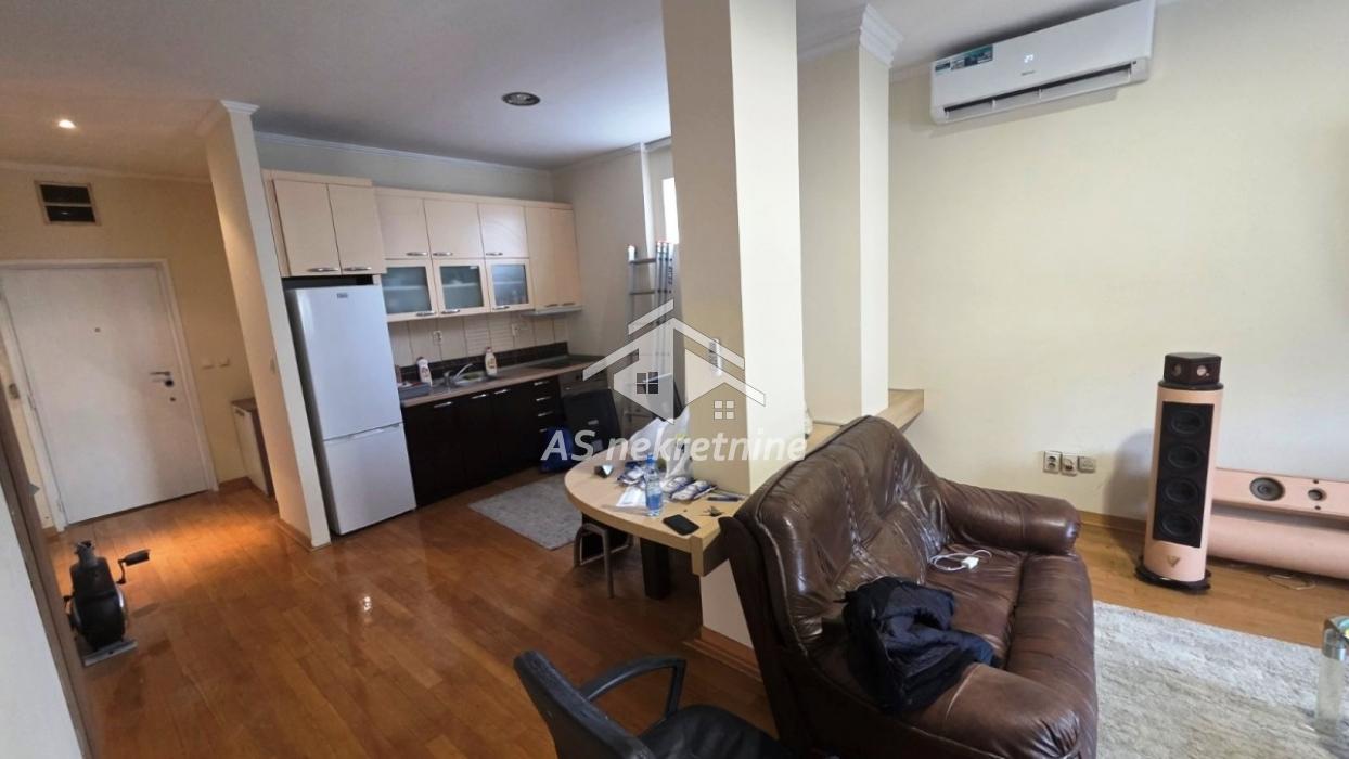 Stan Izdavanje Beograd Skupština 65 m2