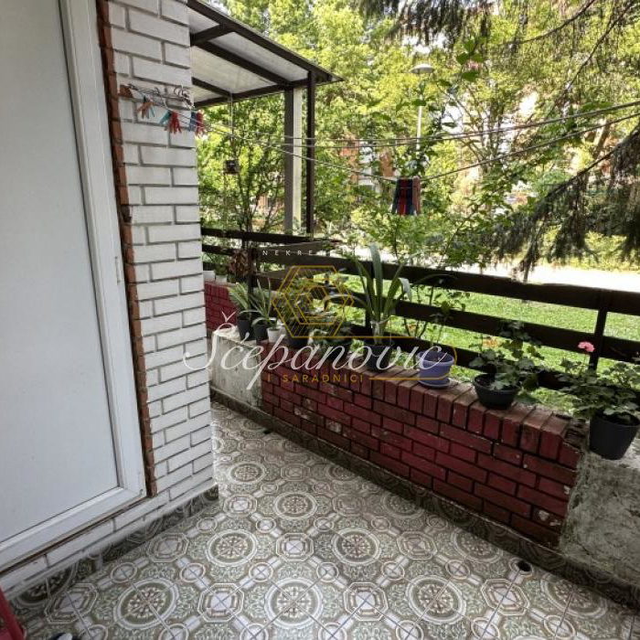 Stan Prodaja Novi Sad  75 m2