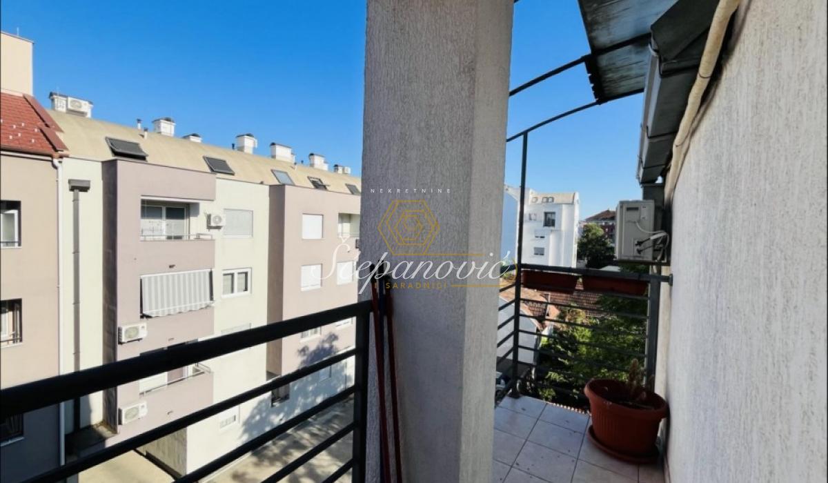 stanovi-prodaja-ux1Gm0YYaJ Petosoban stan na prodaju, Socijalno, Novi Sad, 102m², 200.000 €