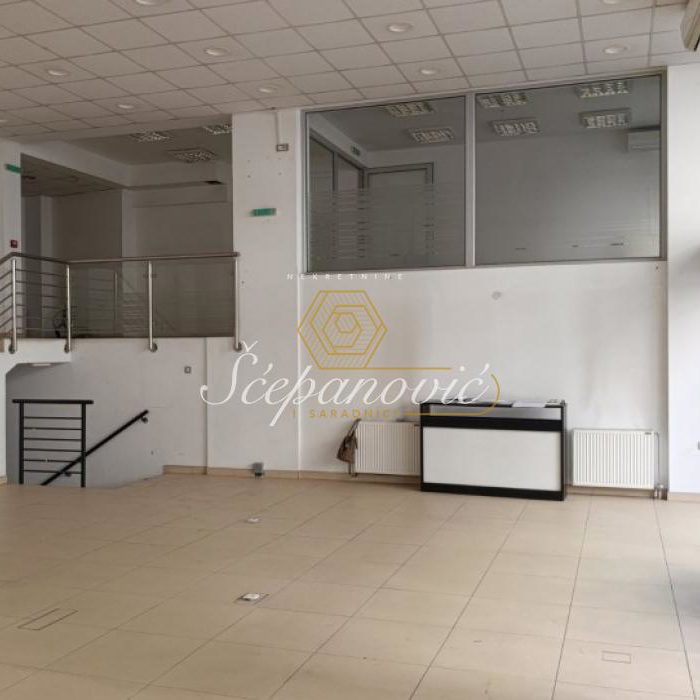 Lokal Prodaja Novi Sad  229 m2