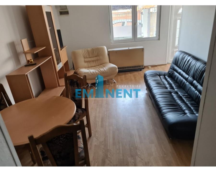 Dvosoban stan za izdavanje, Dušanovac, Beograd, 50m², 450 €/mes