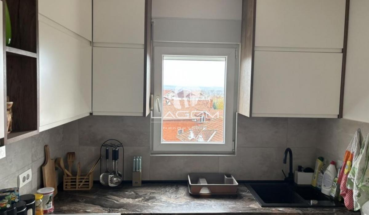 stanovi-prodaja-xJYBBTs4KR Trosoban stan na prodaju, Ledine, Beograd, 59m², 174.000 €