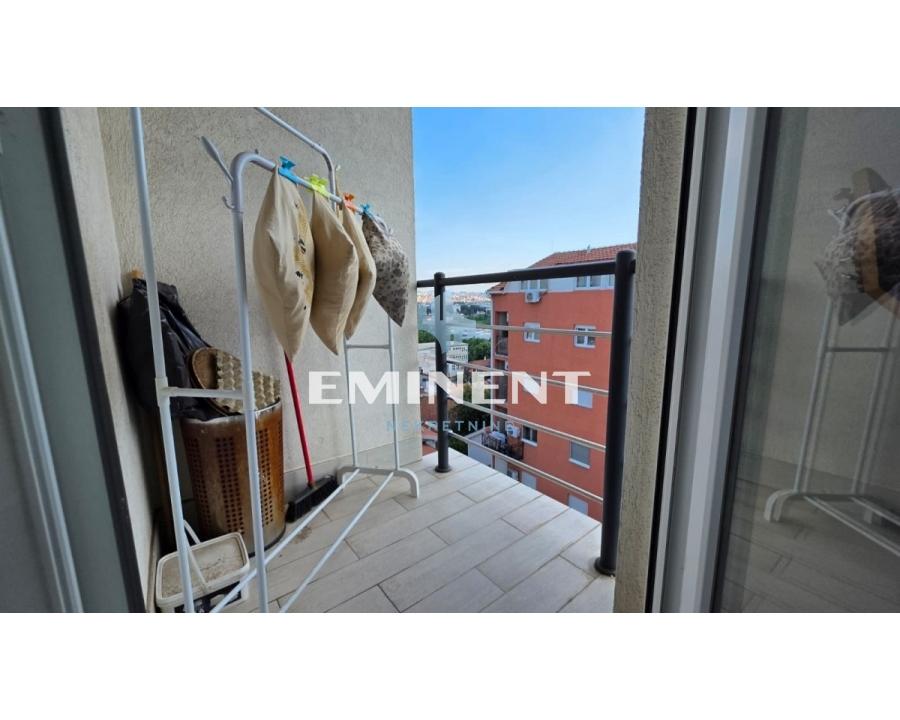 stanovi-prodaja-xt69qfOUeN Trosoban stan na prodaju, Cvetkova Pijaca, Beograd, 90m², 295.000 €