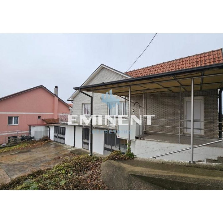 Kuća Prodaja Beograd Kaluđerica 315 m2