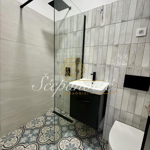 Stan Prodaja Novi Sad  85 m2