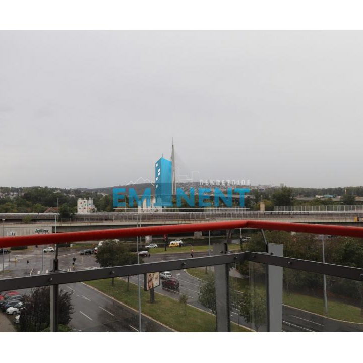 Trosoban stan za izdavanje, Sportski Centar Vračar, Beograd, 72m², 1.100 €/mes