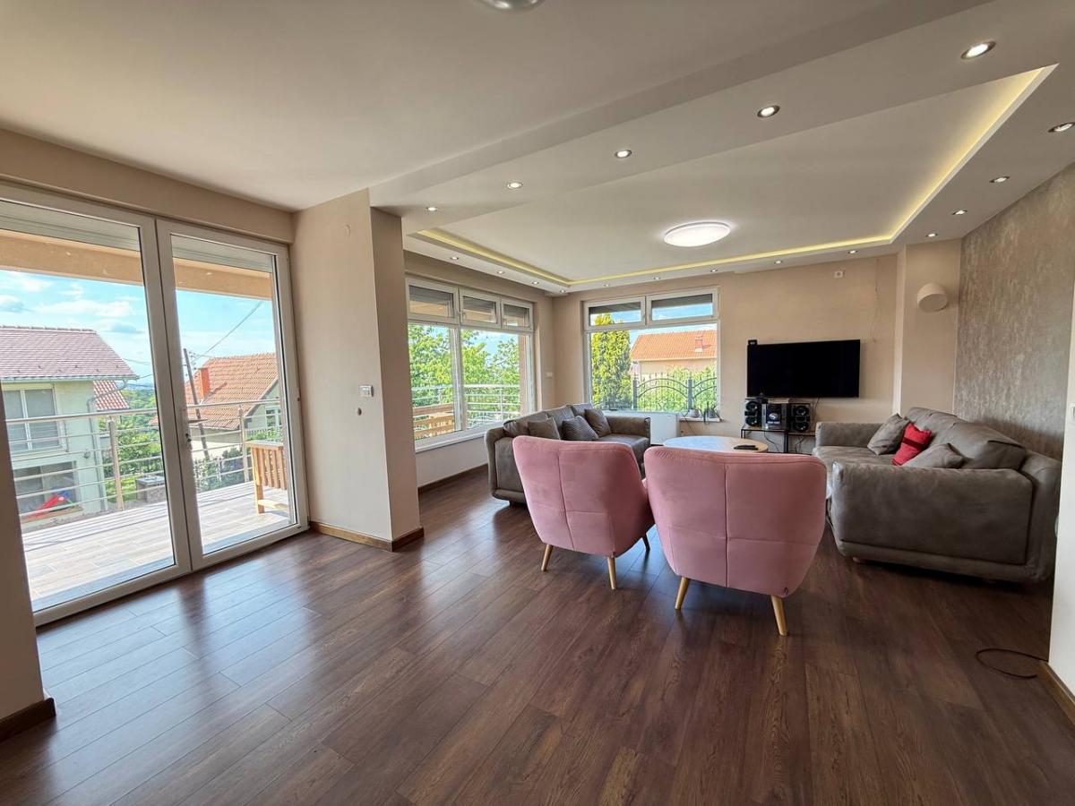 t2b8p0864n-photo-2025-05-13-16-54-57 Kuća na prodaju, Popovica, Novi Sad, 443m², 700.000 €