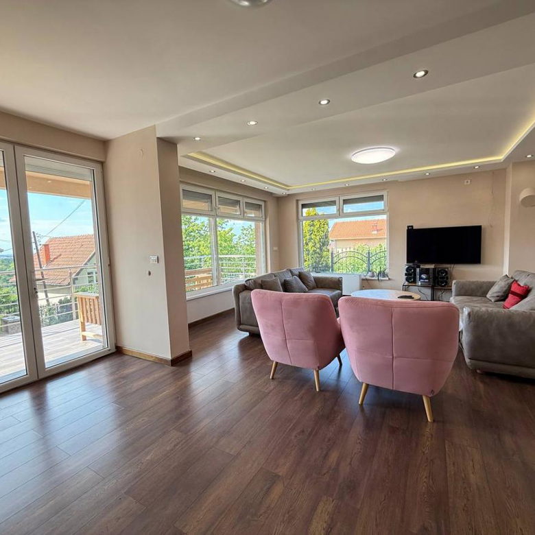 Kuća na prodaju, Popovica, Novi Sad, 443m², 700.000 €