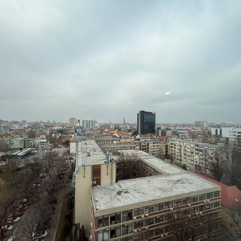Lokal Izdavanje Novi Sad  117 m2