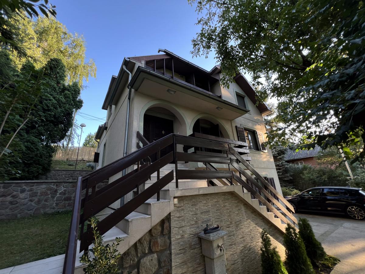 Kuća Prodaja Beočin  254 m2