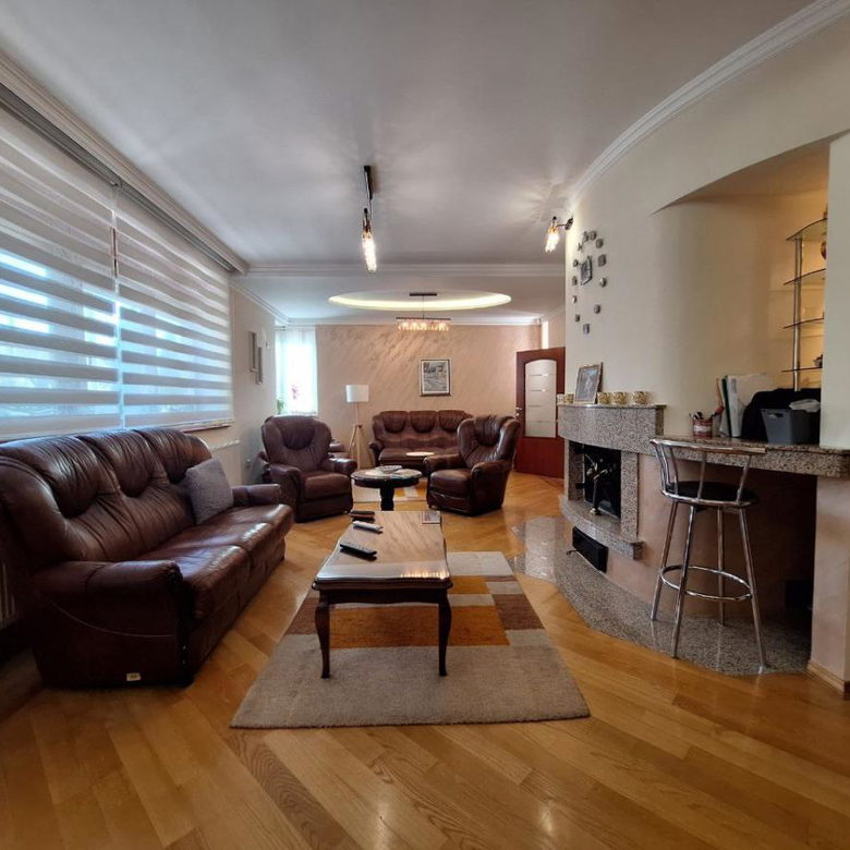 Kuća na prodaju, Adice, Novi Sad, 253m², 690.000 €