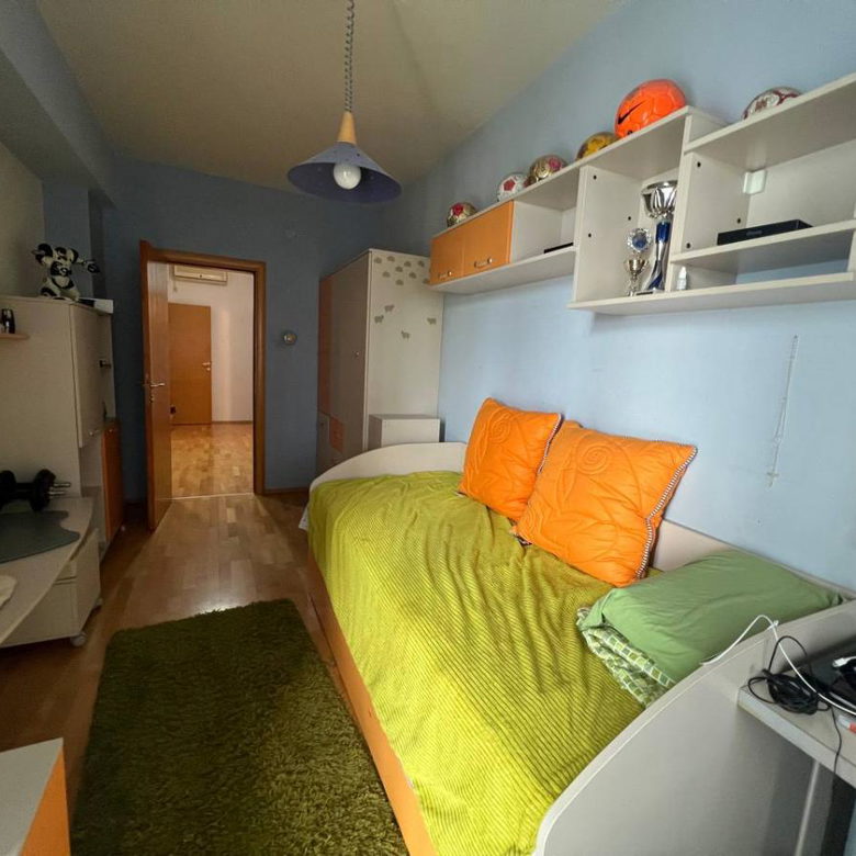 Četvorosoban stan na prodaju, Bulevar Oslobođenja, Novi Sad, 134m², 299.000 €