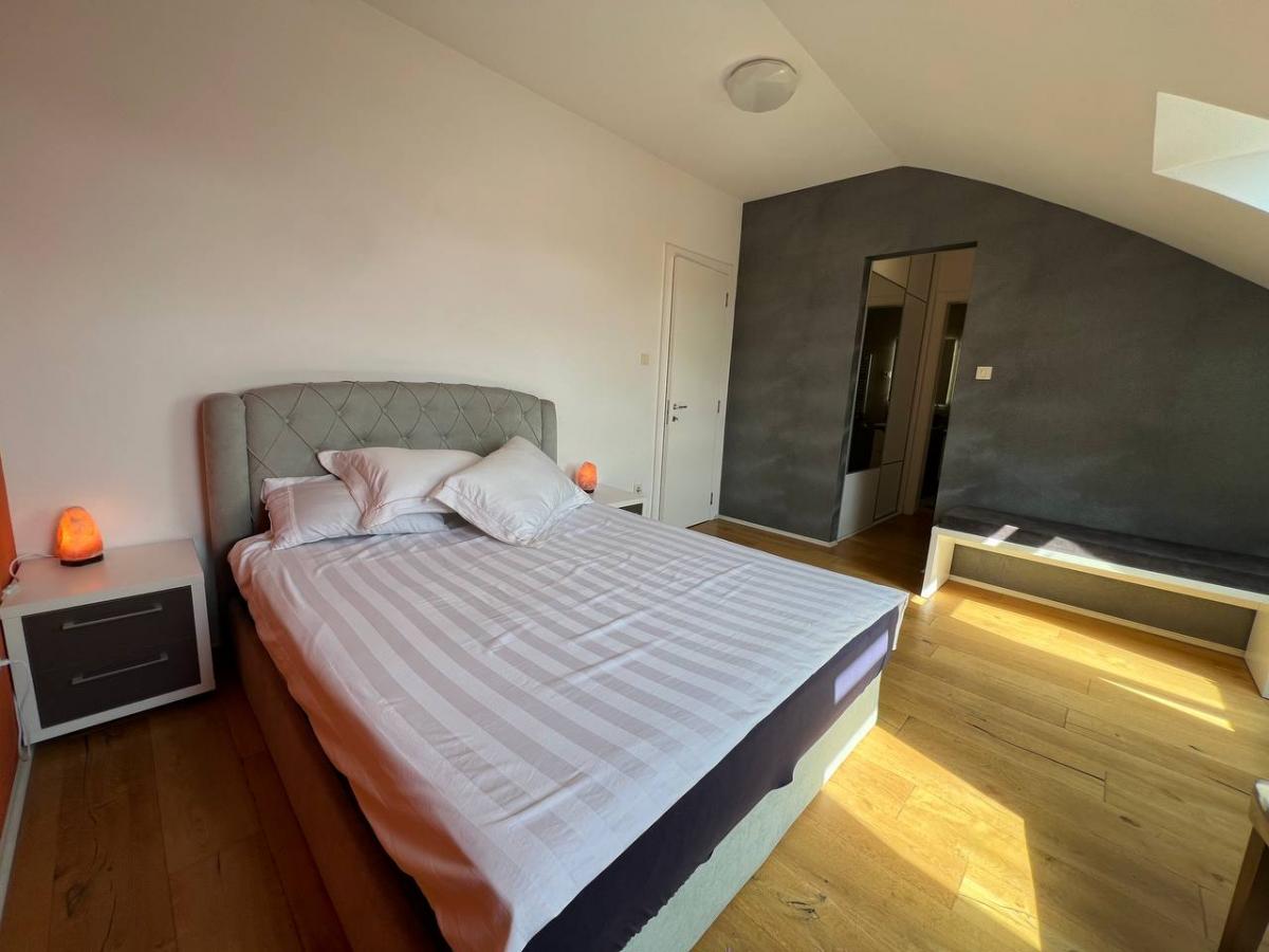 Trosoban stan na prodaju, Centar, Novi Sad, 117m², 375.000 €